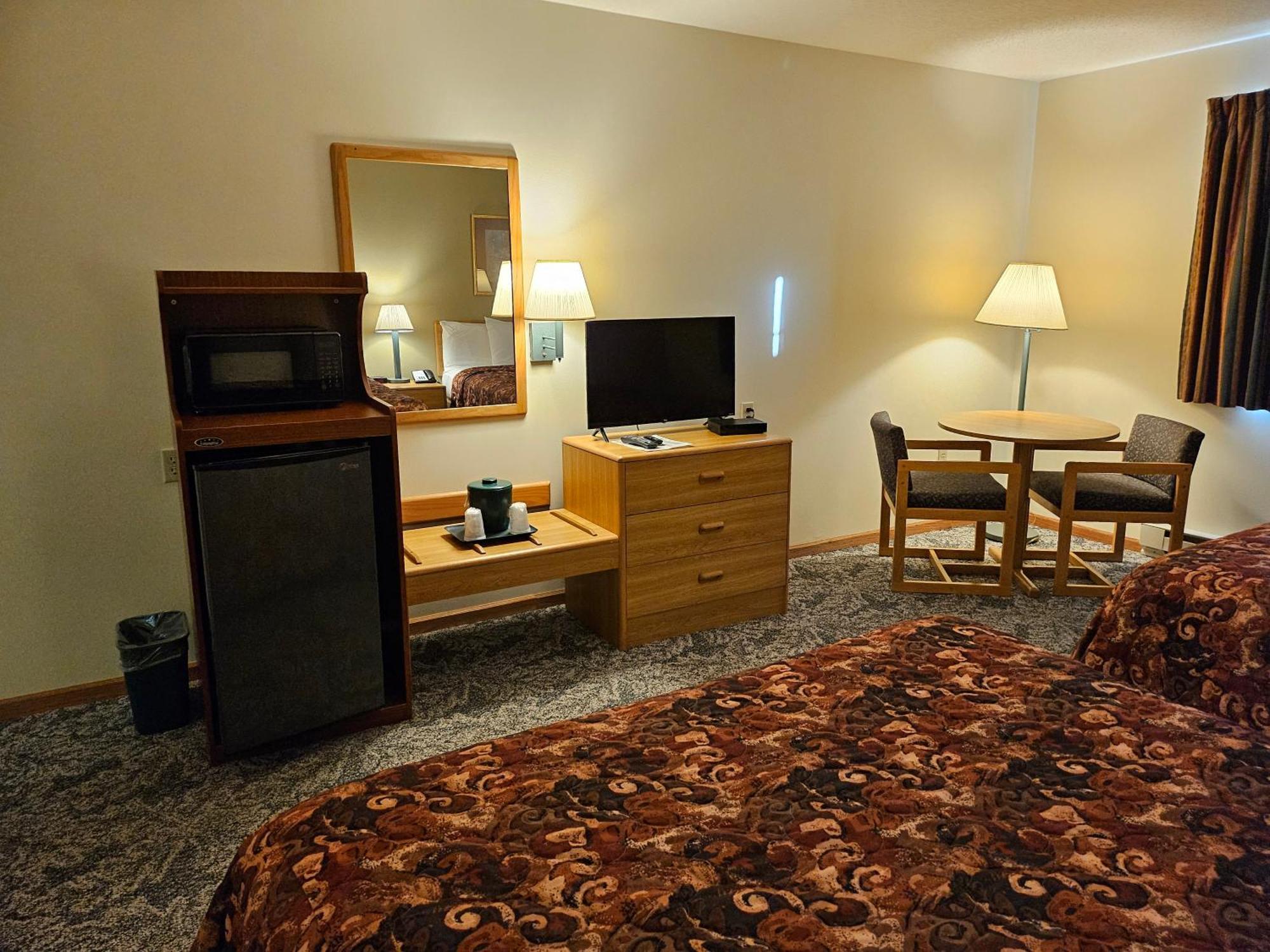 Lincoln Host Motor Inn Escanaba Rom bilde